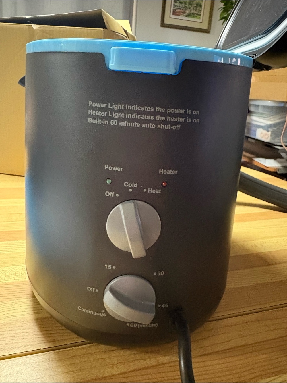 NEW IN BOX Aqua Relief Cold or Warm Therapy Unit in Black with Light Blue Trim - Picture 5 of 13